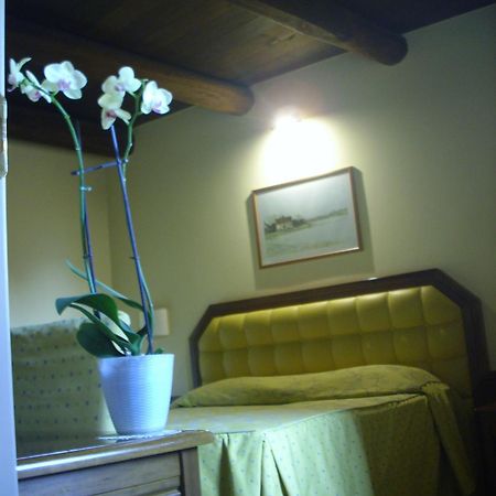 Chiara E Benedetta Villa Degli Ulivi Orvieto Pokoj fotografie